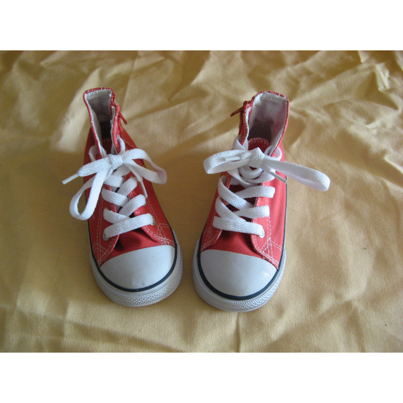 chaussure type converse enfant taille 23